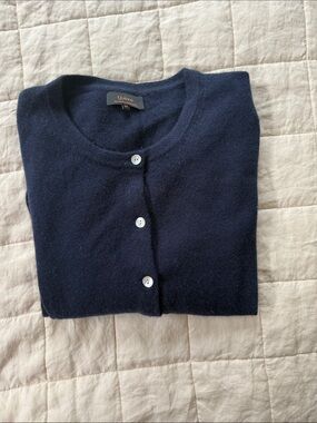 Quince Women's Navy Button-Front Cashmere Crewneck Cardigan